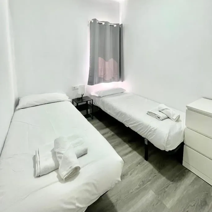 Seahomes Vacations - Centric Apt Tossa De Mar Lägenhet